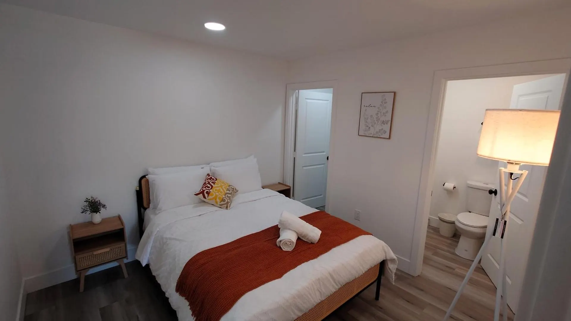 Gilmore One Los Angeles Apartment